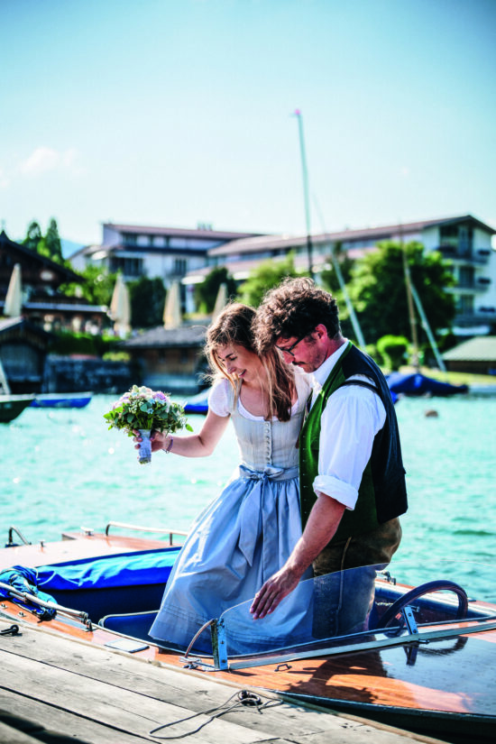 Gemeinsam in den Hafen der Ehe einlaufen - am Tegernsee einfach traumhaft.
